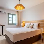 شقة فندقية Cumbalica 4*